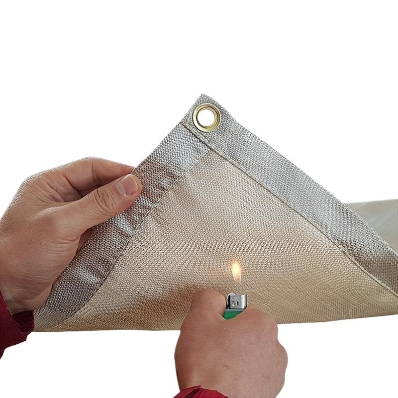 Tappetino per Barbecue Ignifug - Outdoor Camping Mat recensione e prezzo